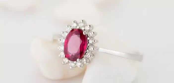 Comment trouver une bague de fiançailles avec un rubis